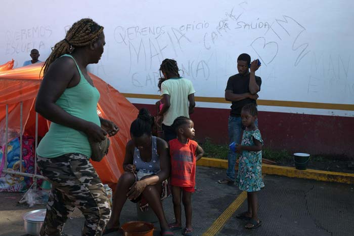 Hackear el espectáculo fronterizo: por una hospitalidad incondicional para migrantes y refugiadas